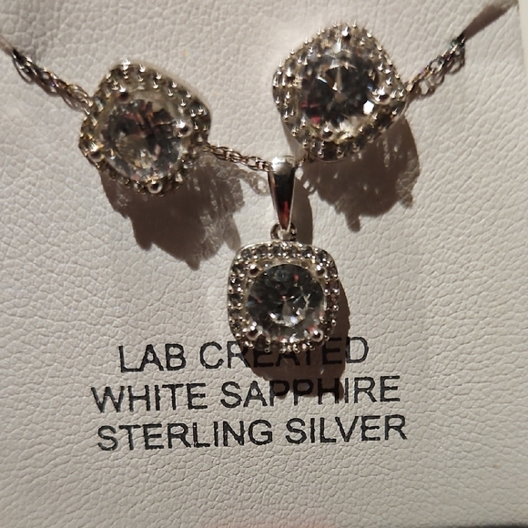 NWT Sterling Silver White Sapphire Set Necklace And Earrings - Picture 4 of 7